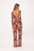 Laad de afbeelding in de Gallery-viewer, Model Back: Rio De Sol Beach Trousers Jolie Pants Lana