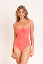 Laad de afbeelding in de Gallery-viewer, Model Front: Rio De Sol One-Piece Malibu-Nina Julia