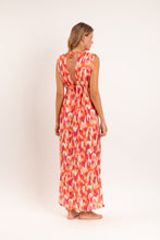 Laad de afbeelding in de Gallery-viewer, Model Back: Rio De Sol Maxi Dresses Mirage Long Dress Soleil