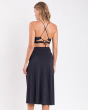 Laad de afbeelding in de Gallery-viewer, Image 05: Rio De Sol Beach Skirt Nero Long-Skirt-Knot