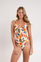 Laad de afbeelding in de Gallery-viewer, Model Front: Rio De Sol One-Piece Picnic Bella