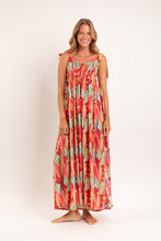Laad de afbeelding in de Gallery-viewer, Model Front: Rio De Sol Maxi Dresses Sea-Bloom Long Dress Chiara