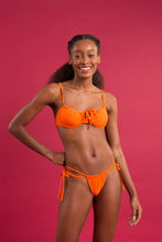 Laad de afbeelding in de Gallery-viewer, Image 11: Rio De Sol Set Set Dots-Orange Balconet-Tie Pipa