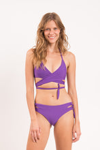 Laad de afbeelding in de Gallery-viewer, Image 13: Rio De Sol Top Top Amuleto Kate