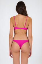 Laad de afbeelding in de Gallery-viewer, Model Back: Rio De Sol Top Top Cotele-Amaranto Balconet-Pushup