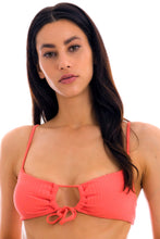 Laad de afbeelding in de Gallery-viewer, Gallery: Rio De Sol Top Top Dots-Tabata Mila