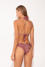 Laad de afbeelding in de Gallery-viewer, Model Back: Rio De Sol Top Top Dune Mel
