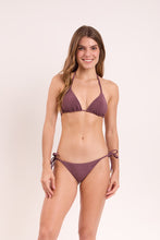 Laad de afbeelding in de Gallery-viewer, Model Front: Rio De Sol Top Top Malibu-Ebano Tri-Inv