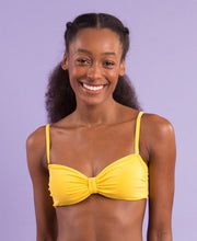 Laad de afbeelding in de Gallery-viewer, Image 10: Rio De Sol Top Top Malibu-Yellow Bandeau-Duo