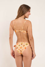 Laad de afbeelding in de Gallery-viewer, Model Back: Rio De Sol Top Top Mosaico Bandeau-Joy