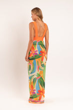 Laad de afbeelding in de Gallery-viewer, Model Back: Rio De Sol Pareo Tropical Canga