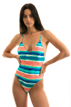 Laad de afbeelding in de Gallery-viewer, Model Front: Rio De Sol One-Piece Upbeat Hype