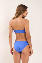 Laad de afbeelding in de Gallery-viewer, Model Back: Wednesday In Hawaii By Rio De Sol Top Top Pacifica Lani