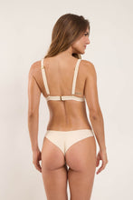 Laad de afbeelding in de Gallery-viewer, Model Back: Rio De Sol Bottom Bottom Touch-Natural Nice
