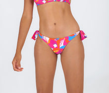 Laad de afbeelding in de Gallery-viewer, Gallery: Rio De Sol Bottom Bottom Antelope Italy
