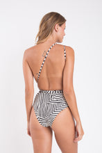 Laad de afbeelding in de Gallery-viewer, Image 12: Rio De Sol One-Piece Collage New Vegas
