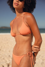 Laad de afbeelding in de Gallery-viewer, Image 10: Rio De Sol Top Top Sand-Argila Tri-Aya
