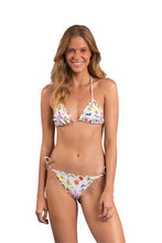 Laad de afbeelding in de Gallery-viewer, Model Front: Rio De Sol Bottom Bottom Countryside Frufru
