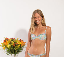 Laad de afbeelding in de Gallery-viewer, Gallery: Rio De Sol Top Top Tiny-Garden Balconet

