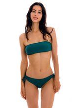 Laad de afbeelding in de Gallery-viewer, Model Front: Rio De Sol Bottom Bottom Uv-Galapagos Madrid
