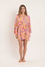 Laad de afbeelding in de Gallery-viewer, Model Front: Rio De Sol Kaftans / Cover Ups Lyla Kimono
