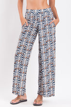 Laad de afbeelding in de Gallery-viewer, Gallery: Rio De Sol Beach Trousers Ikat Wide Pants
