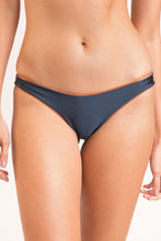Laad de afbeelding in de Gallery-viewer, Image 13: Rio De Sol Bottom Bottom Nocciola High-Leg
