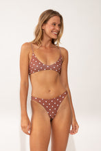 Laad de afbeelding in de Gallery-viewer, Image 05: Wednesday In Hawaii By Rio De Sol Set Set Kiko-Coco Hana Sunset
