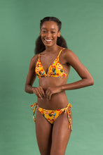 Laad de afbeelding in de Gallery-viewer, Image 10: Rio De Sol Set Set Stories Tri-Fixo Cheeky-Micro
