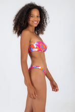 Laad de afbeelding in de Gallery-viewer, Image 08: Rio De Sol Set Set Antelope Bandeau-Reto High-Leg

