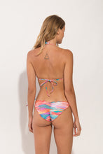 Laad de afbeelding in de Gallery-viewer, Model Back: Rio De Sol Bottom Bottom River Frufru-Comfy
