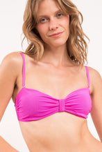 Laad de afbeelding in de Gallery-viewer, Image 12: Rio De Sol Top Top Malibu-Rosa Bandeau-Duo
