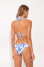 Laad de afbeelding in de Gallery-viewer, Model Back: Wednesday In Hawaii By Rio De Sol Set Set Pua-Pacifica Mel
