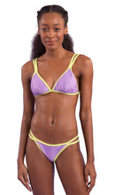 Laad de afbeelding in de Gallery-viewer, Model Front: Rio De Sol Bottom Bottom Orchid Mini-Duo
