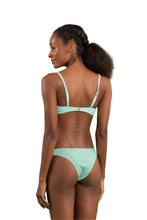 Laad de afbeelding in de Gallery-viewer, Model Back: Rio De Sol Top Top Malibu-Menta Bandeau-Duo
