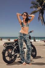 Laad de afbeelding in de Gallery-viewer, Image 06: Rio De Sol Beach Trousers Azule Murana Pants
