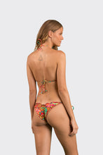 Laad de afbeelding in de Gallery-viewer, Model Back: Rio De Sol Bottom Bottom Tropics Frufru
