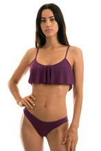 Laad de afbeelding in de Gallery-viewer, Model Front: Rio De Sol Top Top Sublime Babado
