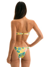 Laad de afbeelding in de Gallery-viewer, Model Back: Rio De Sol Bottom Bottom Florescer Bandeau
