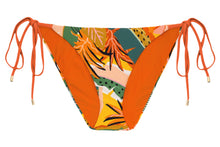 Laad de afbeelding in de Gallery-viewer, Model Front: Rio De Sol Bottom Bottom El-Arco Ibiza-Comfy
