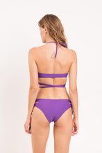 Laad de afbeelding in de Gallery-viewer, Model Back: Rio De Sol Top Top Amuleto Kate
