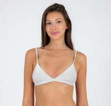 Laad de afbeelding in de Gallery-viewer, Gallery: Rio De Sol Top Top Shimmer-White Tri-Fixo
