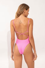 Laad de afbeelding in de Gallery-viewer, Model Back: Rio De Sol One-Piece Crespinho-Rosa Attaya
