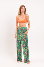 Laad de afbeelding in de Gallery-viewer, Image 09: Rio De Sol Beach Trousers Wilds Wide Pants
