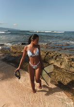Laad de afbeelding in de Gallery-viewer, Image 11: Wednesday In Hawaii By Rio De Sol Bottom Bottom Pua-Pacifica Waimea
