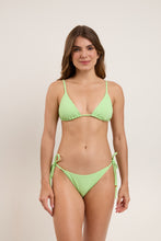 Laad de afbeelding in de Gallery-viewer, Model Front: Rio De Sol Set Set Sand-Menta Lia Lacinho
