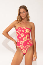 Laad de afbeelding in de Gallery-viewer, Image 05: Wednesday In Hawaii By Rio De Sol One-Piece Pua-Guava Aloha
