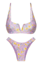 Laad de afbeelding in de Gallery-viewer, Product Front: Rio De Sol Set Set Canola Bra-V High-Leg
