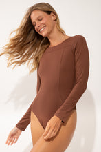 Laad de afbeelding in de Gallery-viewer, Image 06: Wednesday In Hawaii By Rio De Sol One-Piece Coco Surf
