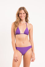 Laad de afbeelding in de Gallery-viewer, Model Front: Rio De Sol Bottom Bottom Amuleto Essential-Comfy
